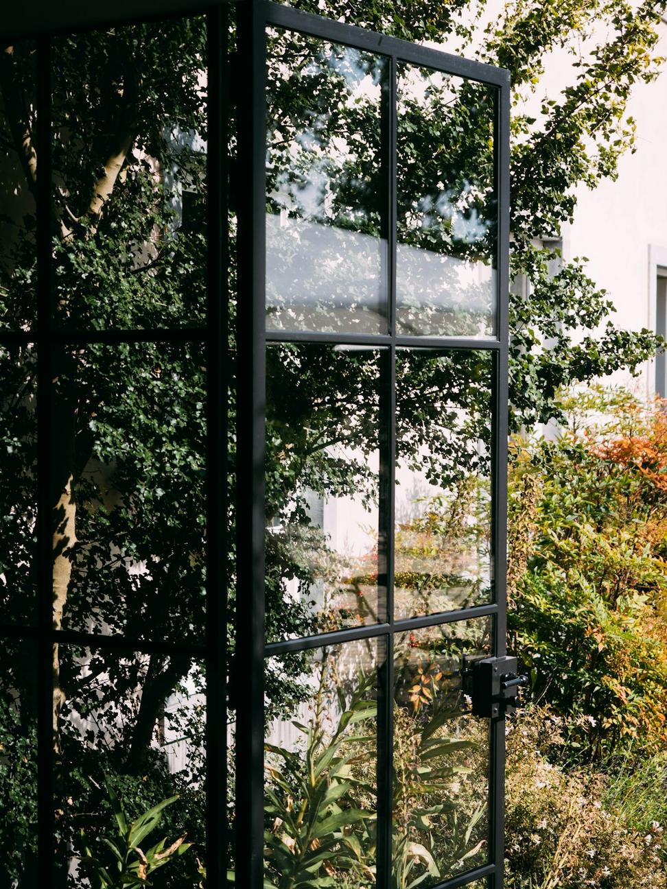 Rosedale Modern Residence
